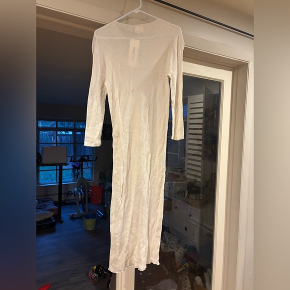 Babaa shirt dress off white/cream EUC - Picture 3 of 4